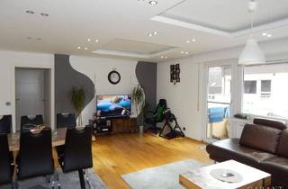 Wohnung kaufen in 73312 Geislingen, Geislingen an der Steige - Großzügig geschnittene 4 Zimmer-Wohnung mit Balkon und Tiefgaragen-Stellplatz