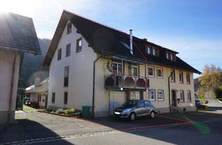 Doppelhaushälfte kaufen in 79694 Utzenfeld, Utzenfeld - Gemütliche Doppelhaushälfte mit großzügiger Garage, Balkon und Potenzial zum Ausbau