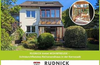 Haus kaufen in 31515 Wunstorf, Wunstorf - RUDNICK bietet WOHNFREUDE - lichtdurchflutetes Reihenendhaus in der Kernstadt