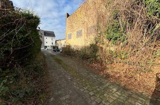 Haus kaufen in 41199 Mönchengladbach, Mönchengladbach - Sanierungsbedürftige Gewerbefläche mit eigenem Bunker