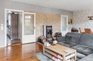 Mehrfamilienhaus kaufen in 16727 Velten, Velten - Großzügiges Stadthaus mit Gartenidylle & Pool - Raum für Familie und Generationen