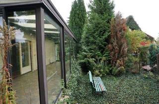 Haus kaufen in Straße 1, 13125 Berlin, Berlin - Hauptstadtmakler-Bezugsfreier Bungalow mit Wintergarten auf großem Grundstück