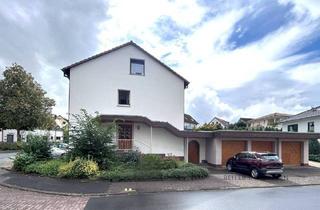 Haus kaufen in 36137 Großenlüder, Großenlüder Bimbach - GroßenlüderBimbach: Charmant, solide, vielseitig: 3-Familienhaus für Ihre Visionen!