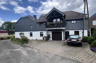 Bauernhaus kaufen in 41179 Mönchengladbach, Mönchengladbach-Rheindahlen - Uriges Wohnhaus mit gemütlichem Innenhof und Einliegerwohnung in 41179 MG-Rheindahlen