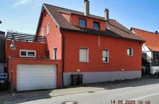Haus kaufen in 72584 Hülben, Hülben - Schönes Zweifamilienhaus in Hülben (LK Reutlingen)