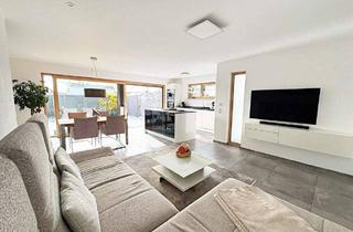 Doppelhaushälfte kaufen in 71116 Gärtringen, Gärtringen - Design, Komfort und Ruhe - außergewöhnliches Zuhause mit Pool und Sauna