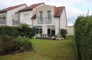 Haus kaufen in 16321 Bernau, Bernau - Charmantes, vermietetes Reiheneckhaus - Mit Fernwärmeversorgung, Garage Keller und Feldblick in Bernau