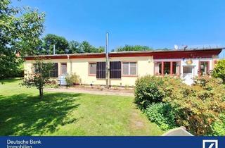 Haus kaufen in 01796 Pirna, Pirna - Großzügiger Bungalow mit Traumgrundstück in idyllischer Lage