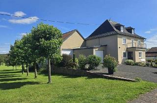 Haus kaufen in 54533 Schwarzenborn, Schwarzenborn - Kernsaniertes Wohnhaus mit Wirtschaftsgebäude und Möglichkeit der Pferdehaltung!