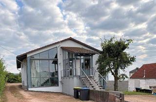 Haus kaufen in 66679 Losheim, Losheim am See - Vielseitiges Gebäude am Ortsrand von Niederlosheim gelegen mit großem Grundstück!