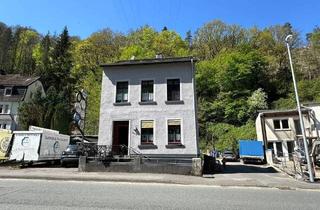 Haus kaufen in 58762 Altena, Altena - Wohnhaus mit gepflegter Gewerbehalle und Büroräumen in verkehrsgünstiger Lage