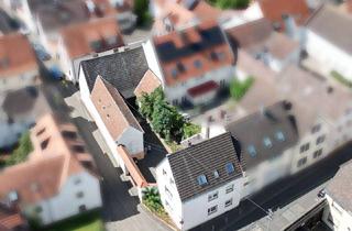 Haus kaufen in 65205 Wiesbaden, Wiesbaden - ERBENHEIM: GROSSZÜGIGES ANWESEN MIT SCHEUNE IN RUHIGER ZENTRUMSLAGE