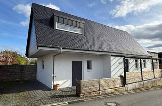 Haus kaufen in 96138 Burgebrach, Burgebrach - Charmantes Landhaus, komplett saniert, bezugsfertig, 155 m² Wohnfl., 290m² Grund, nur 6 km von Burgebrach entfernt