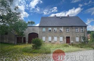 Haus kaufen in 14913 Niedergörsdorf, Niedergörsdorf / Wergzahna - Sanierungswürdiger Dreiseithof mit angrenzender Weidefläche und fünf Ferienbungalows