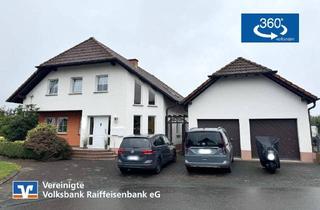 Haus kaufen in 54531 Wallscheid, Wallscheid - Wohnkomfort trifft Vermietungschance - Stilvolles Wohnhaus in naturnaher Lage