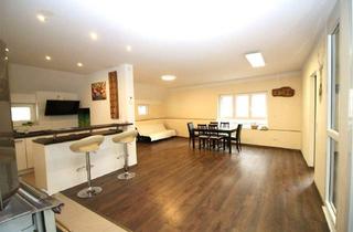 Haus kaufen in 74379 Ingersheim, Ingersheim - Einmalige Gelegenheit: Häuserensemble mit 2 Häuser, Hofraum und Werkstatt.