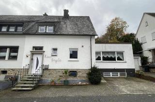 Doppelhaushälfte kaufen in 54470 Bernkastel-Kues, Bernkastel-Kues - Wohnhaus in guter Lage von Kues