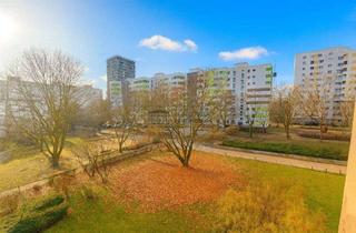 Wohnung kaufen in 12353 Berlin, Berlin - Zuhause in Rudow- 4 Zimmer, smarter Schnitt und großer Balkon!