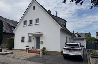 Einfamilienhaus kaufen in 53859 Niederkassel, Niederkassel - Tolle Lage und ein Garten mit Urlaubsflair pur!