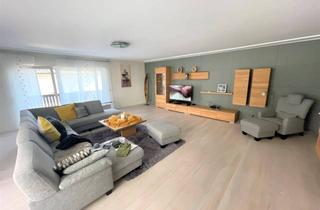 Einfamilienhaus kaufen in 61169 Friedberg, Friedberg - Friedberg: Gehobenes Einfamilienhaus mit ELW und Gewerbehalle zu verkaufen