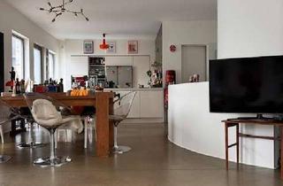 Wohnung kaufen in 50374 Erftstadt, Exklusive 4 Zimmer Wohnung auf 2 Ebenen im Bauhausstil mit idyllischem Garten in ruhiger Lage