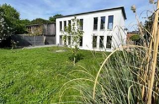 Loft kaufen in 50374 Erftstadt, Stilvolle 3 Zimmer Wohnung mit Loftcharakter im Bauhausstil mit idyllischem Garten