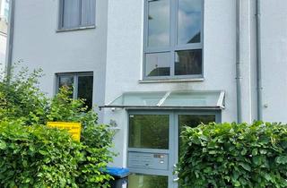 Wohnung kaufen in 40597 Urdenbach, Ihr Einstieg ins Eigentum * Lichtdurchflutete 2-Zimmer-Wohnung mit Süd-Balkon *Besichtigung 14.12.25