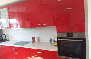 Wohnung mieten in 47057 Neudorf-Süd, Modernisierte 4-Zimmer-Wohnung mit Balkon und Einbauküche in Duisburg