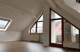 Wohnung mieten in 74523 Schwäbisch Hall, Attraktive 2 Zimmer-DG-Wohnung mit Balkon, EBK und Kfz-Abstellplatz