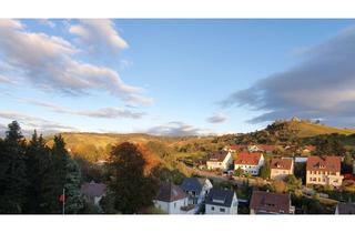 Wohnung mieten in Fellbacherstr. 38b, 70327 Untertürkheim, Fernblick-2-Zimmer-DG-Wohnung in Untertürkheim