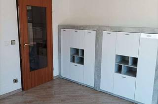 Wohnung mieten in 71384 Weinstadt, 1-Zimmer-Wohnung mit Balkon in Weinstadt bevorzugt an Pendler