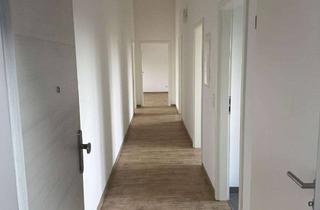 Wohnung mieten in 52249 Eschweiler, Helle 3-Zimmer-Dachgeschosswohnung mit gehobener Innenausstattung und Balkon in zentraler Eschweiler