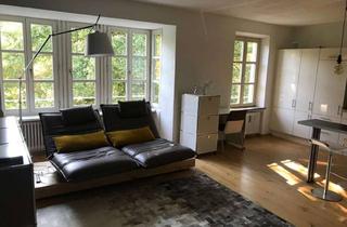 Wohnung mieten in Schwibbogenmauer 18, 86150 Innenstadt, Elegante 2-Zimmer Wohnung im 3. OG in Augsburg Innenstadt - Wohnen an der historischen Stadtmauer