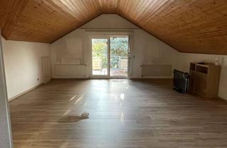 Wohnung mieten in Goethe Str. 35, 74834 Elztal, Ruhige 3-Zimmer Dachgeschosswohnung in Elztal