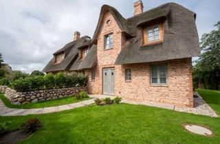 Doppelhaushälfte kaufen in 25996 Wenningstedt-Braderup, Exklusive Neubau Doppelhaushälfte unter Reet