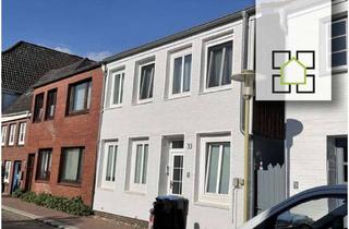 Haus kaufen in 25348 Glückstadt, Glückstadt: Sehr gepflegtes, vermietetes Zweifamilienhaus in historischer Innenstadt