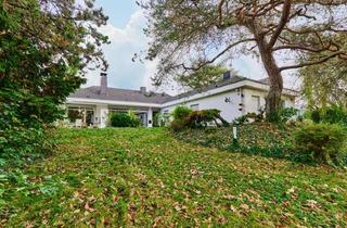 Einfamilienhaus kaufen in Eichendorffstraße 22, 50389 Wesseling, Zeitloses Einfamilienhaus mit 247 m² Wohnfläche auf beeindruckendem 1.665 m² Grundstück in Keldenich