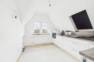 Wohnung kaufen in 52372 Kreuzau, **außergewöhnliche, sanierte Jugendstilwohnung mit Aufzug & Stellplatz in historischer Villa**
