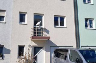 Haus mieten in Elisabeth Von Thaddenstrasse 12, 76189 Oberreut, Gepflegtes 4,5-Zi. Reihenmittelhaus in Karlsruhe-Oberreut mit Garten