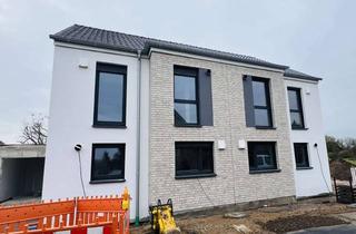 Haus mieten in 47447 Moers, Hochwertige - klimafreundliche - Doppelhaushälfte in Top Lage von Moers-Holderberg