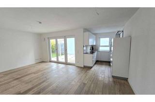 Wohnung kaufen in 82110 Germering, Exklusive Gartenwohnung mit Souterrain, hellem Wintergarten und 3 Stellplätzen