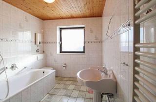 Wohnung kaufen in 30455 Badenstedt, Großflächige Wohnung: Gestaltbare Dachgeschosswhg. in Hannover-Badenstedt