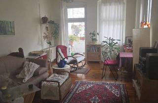 Wohnung kaufen in Simplonstraße 59, 10245 Friedrichshain, Helle vermietete und geräumige 2 Zimmerwohnung mit Balkon in guter Lage in Berlin Friedrichshain