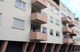 Wohnung kaufen in 70327 Untertürkheim, Helle 2-Zimmer Wohnung mit Balkon und Einzelgarage in Stuttgart-Untertürkheim