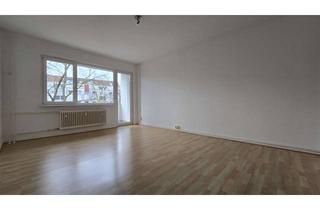 Wohnung mieten in Solferinostraße 19b, 13403 Reinickendorf, Renovierte Wohnung in ruhiger Wohnanlage * EBK * Laminat * Balkon