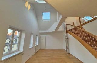 Wohnung mieten in 80634 Neuhausen-Nymphenburg, Dachgaleriewohnung in Neuhausen - Wohnküche - Altbau - 3,5 Zimmer plus Galerie