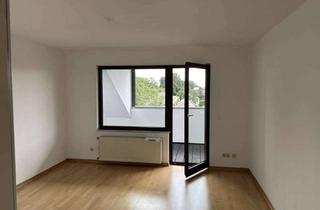 Wohnung mieten in 40627 Unterbach, Helle 2-Zimmer Dachgeschosswohnung mit großem Balkon