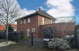 Villa kaufen in 14641 Wustermark, Massive verklinkerte Solar-Stadtvilla in Toplage von Wustermark. 3-D Tour