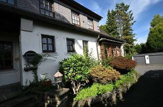 Haus kaufen in 57223 Kreuztal, Familien-Anwesen sucht würdige Nachfolge