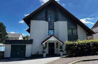Einfamilienhaus kaufen in 58809 Neuenrade, Modernisiertes Einfamilienhaus mit 8 Zimmern in Neuenrade